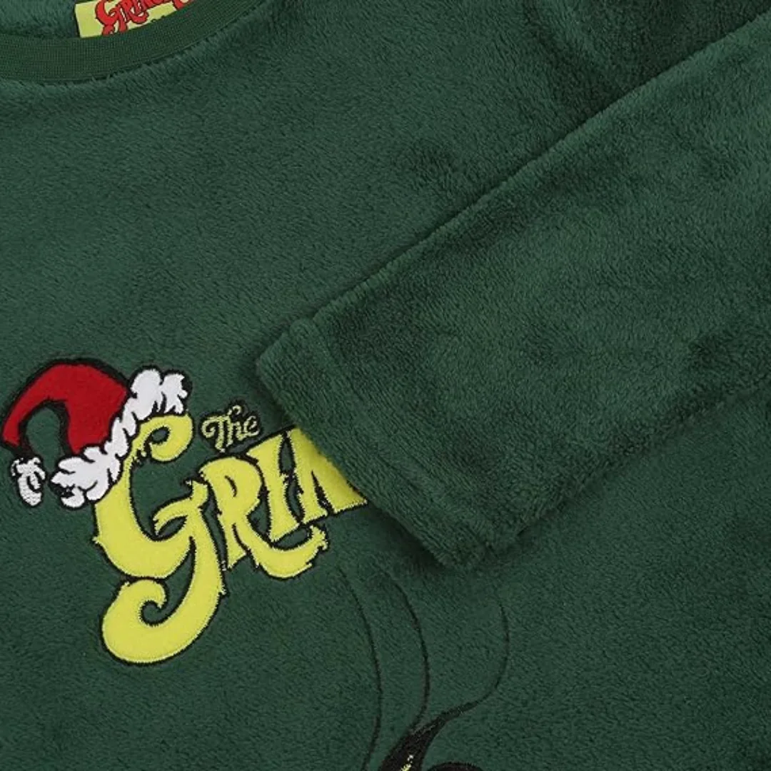 Kit Pijama Grinch em Lã Polar com Pantufa – Presente Perfeito de Natal