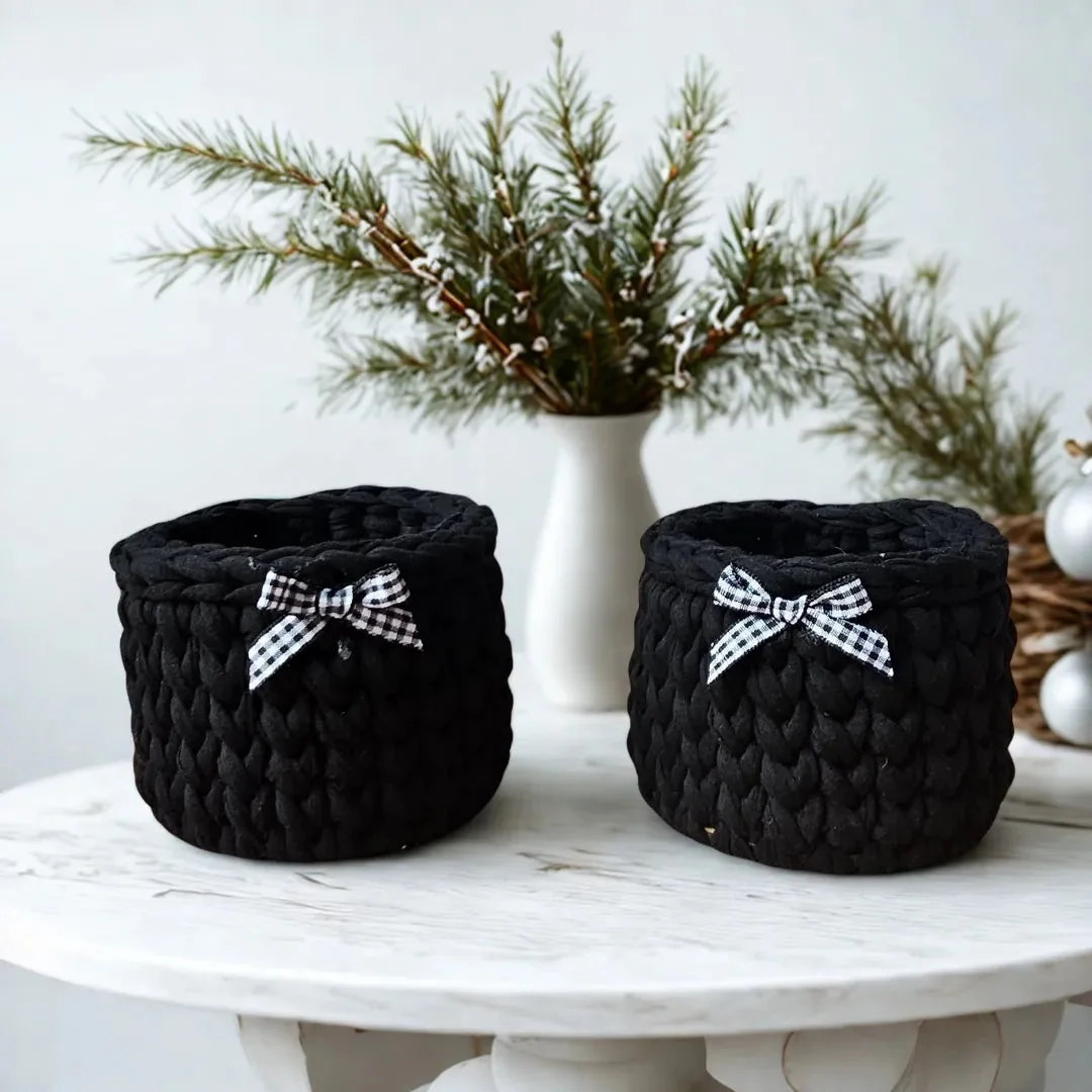 Kit Porta Panetone de Crochê Preto com Laço Branco